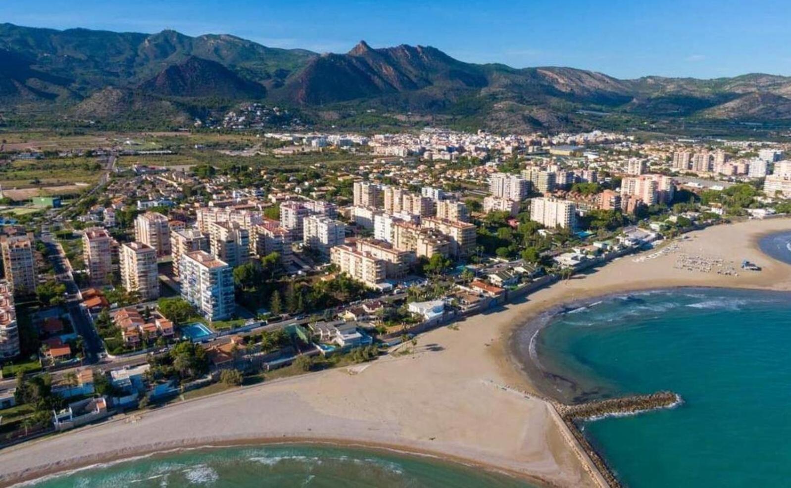 Nuevo Moderno En Benicasim Con Terraza Y A Minutos De La Playa