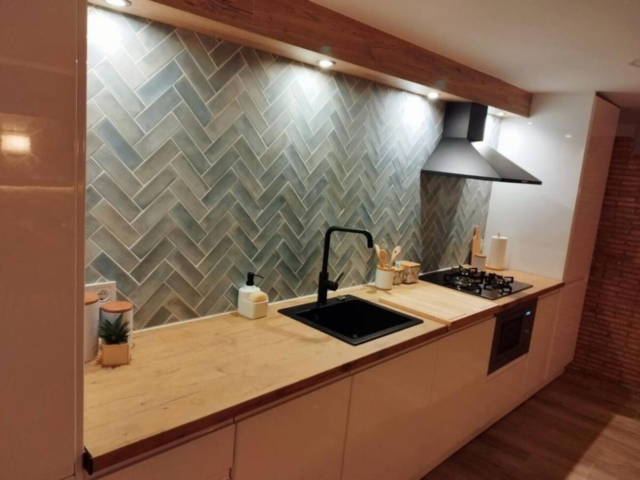 Nuevo Moderno En Benicasim Con Terraza Y A Minutos De La Playa *